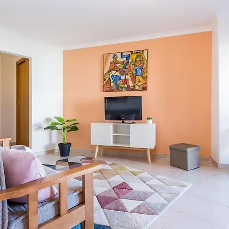 Central Lagos Apartment Лагуш